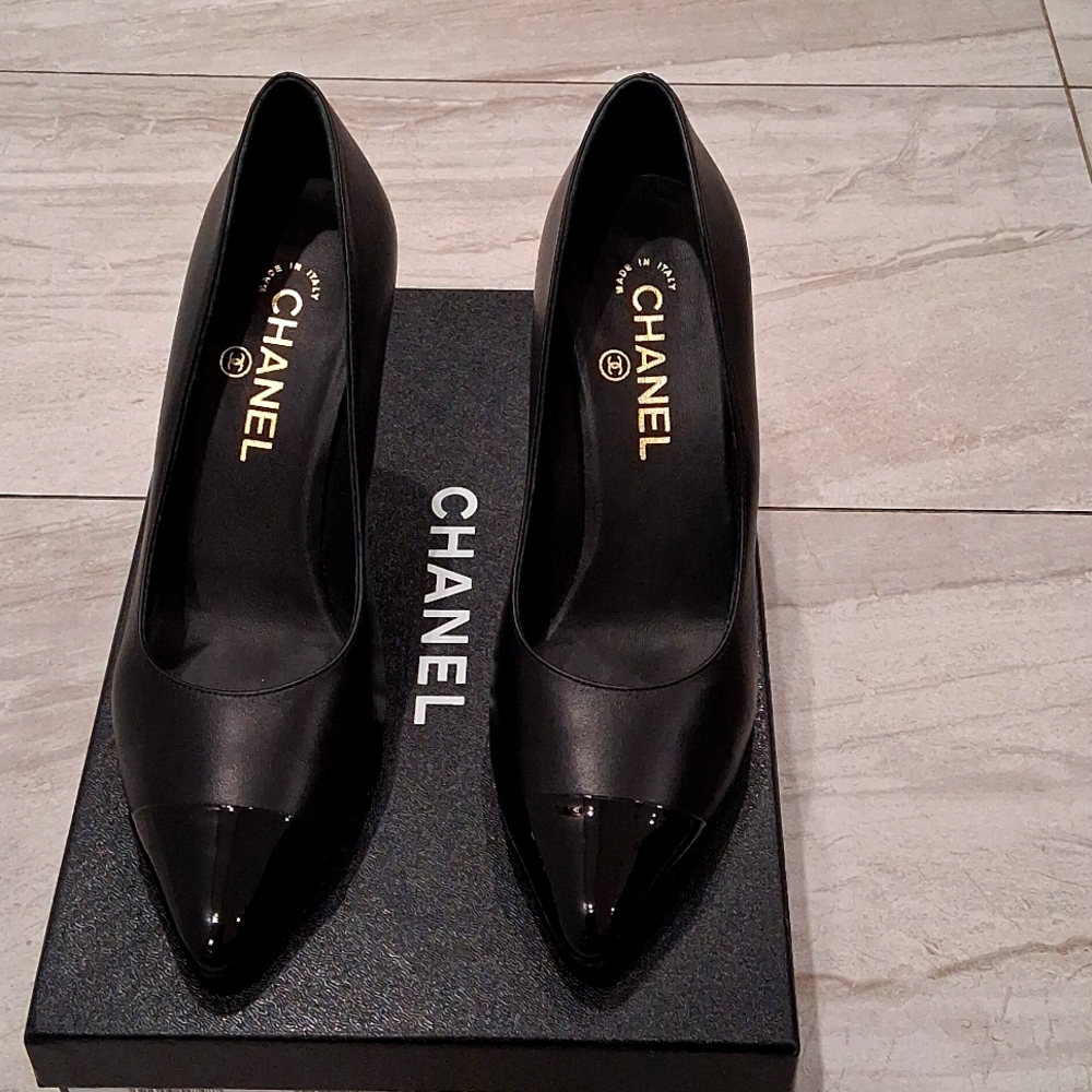 Chanel Black Patent Leather Heels